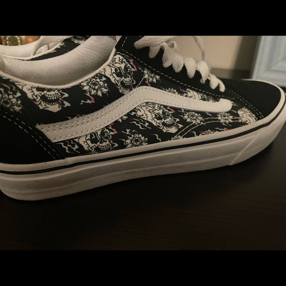 VANS skulls and flowers